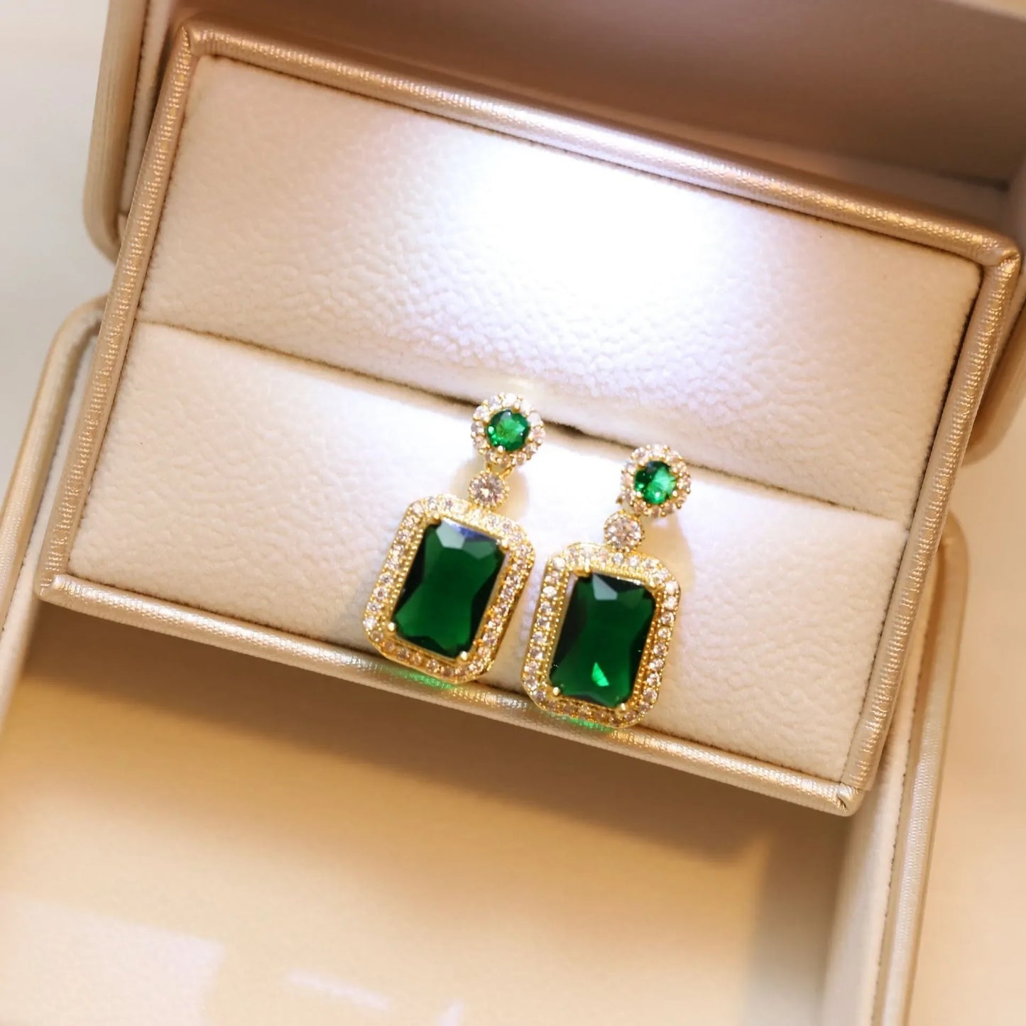 Luxury Emerald Jewelry Sets